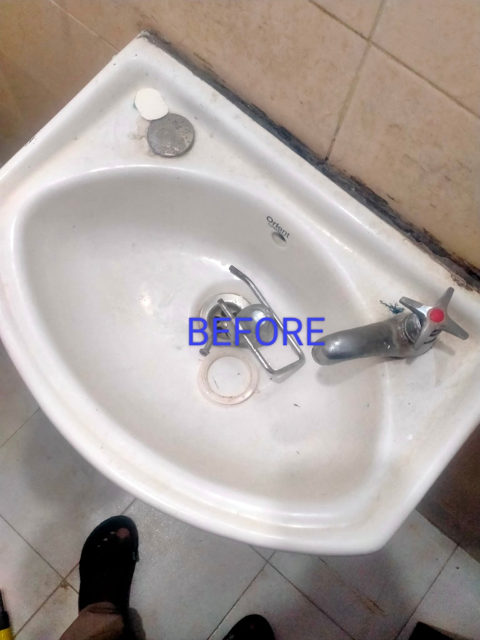 Washroom detail cleaning before cleaning